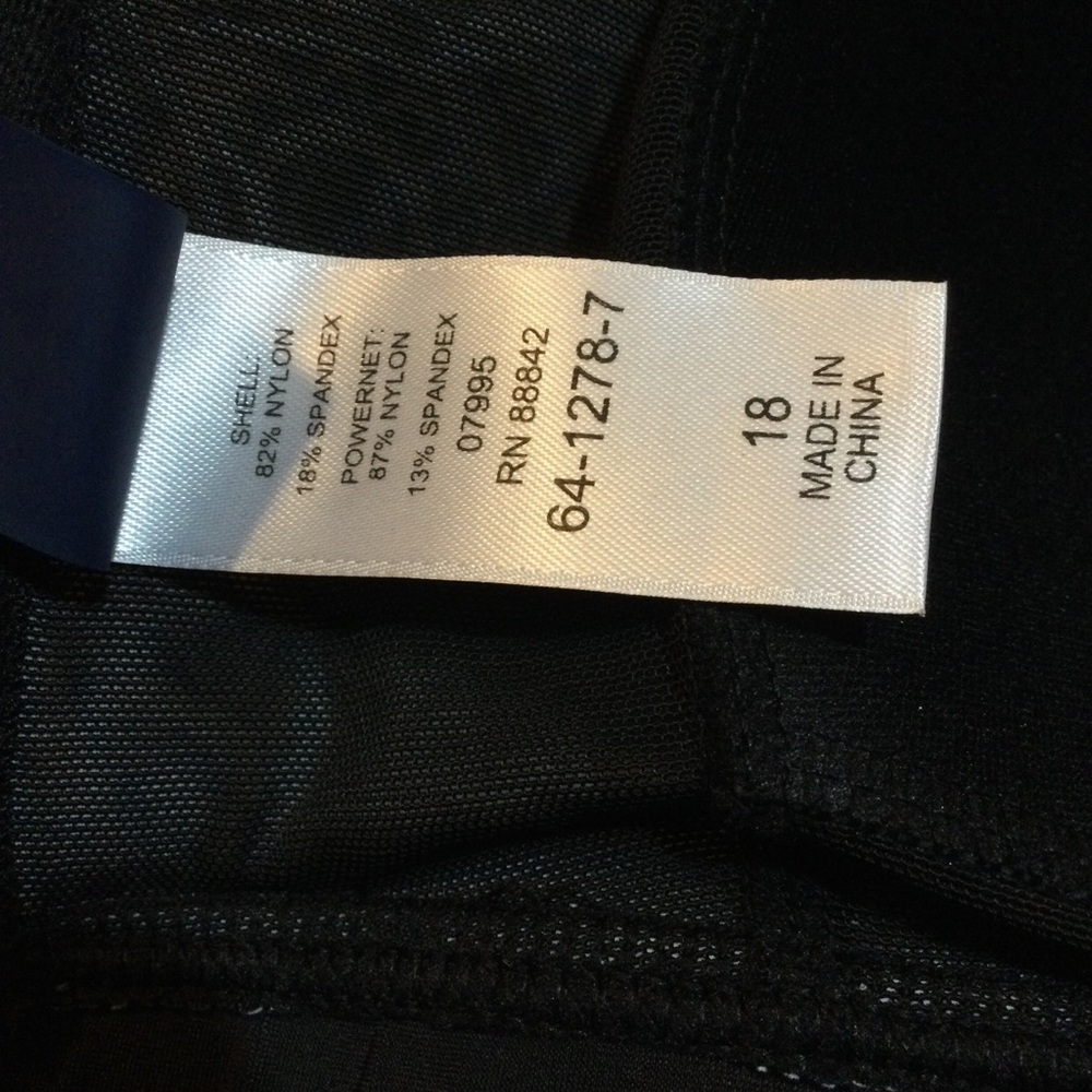 Swimsuits For All NWT Avenger Sashi Bikini Top, 18 - Picture 10 of 11